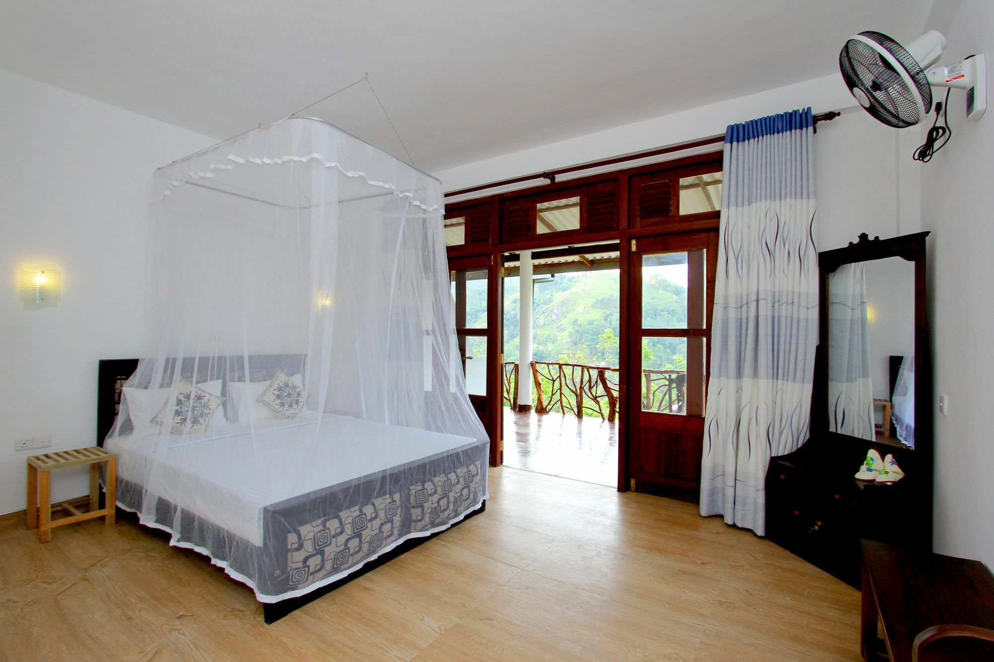 Mount Blue View Guest Inn Елла Екстер'єр фото